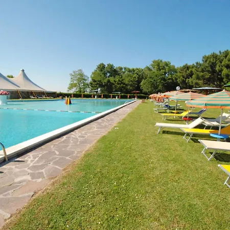 Locazione Turistica Borsetti.7 Holiday home