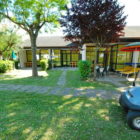 Holiday home Locazione Turistica Borsetti.7 *